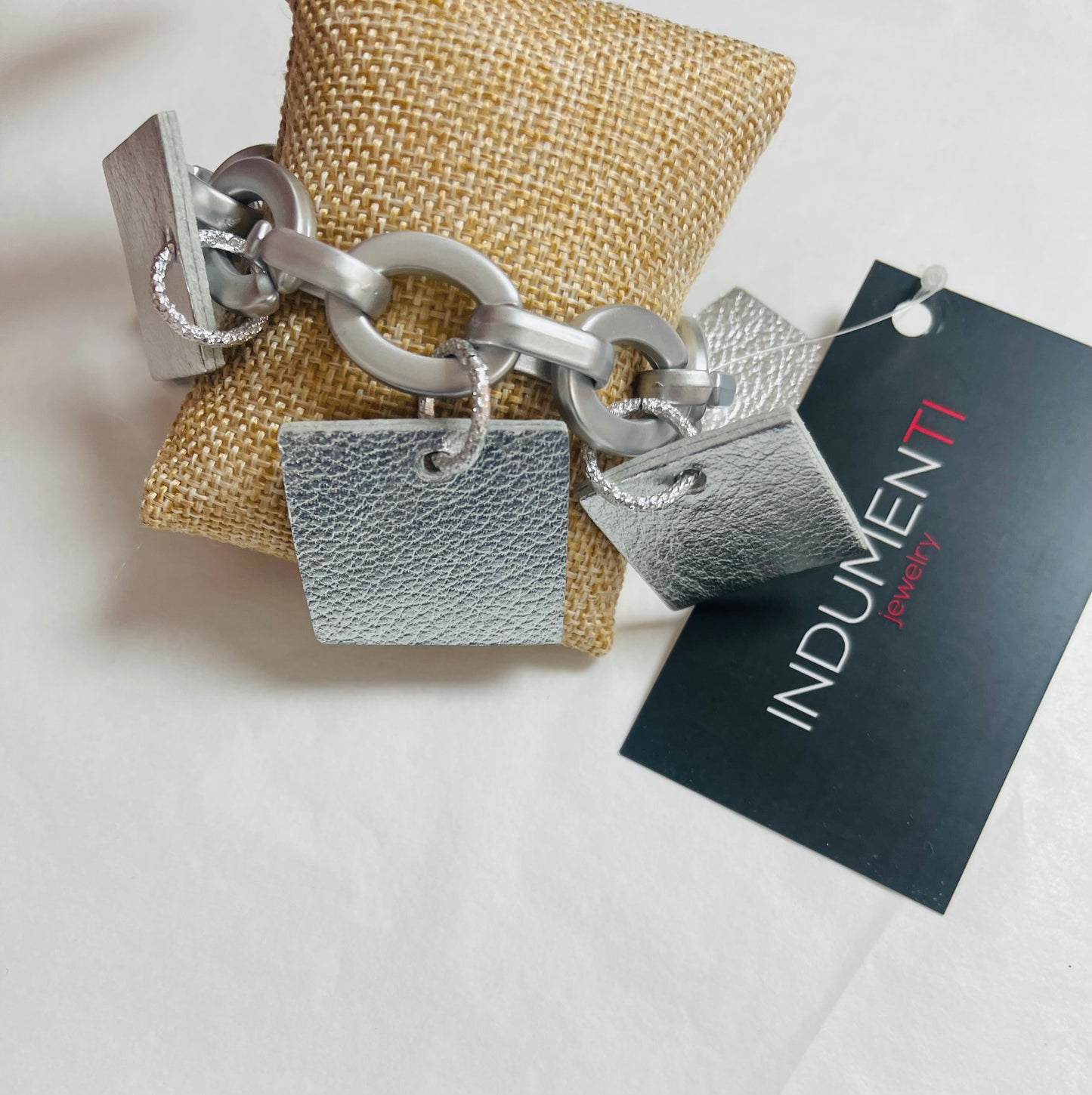 INDUMENTI