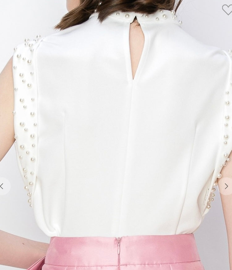 Pearl Trim Bread Top